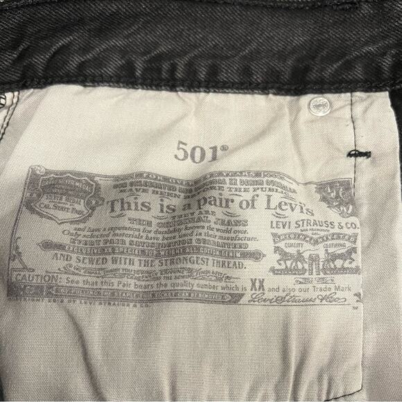 Levi's 501 Cut off Button Fly Shorts - Black - 34 - Picture 9 of 9